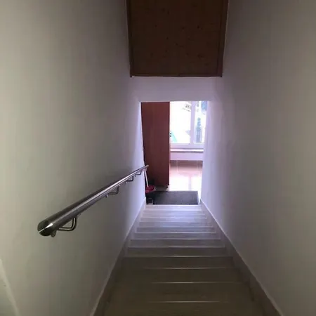 Hydroline Apartman *